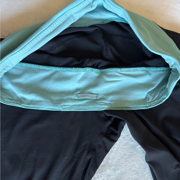 Lululemon Athletica Crop Leggings tight Black High Rise Size 10 - Picture 12 of 13